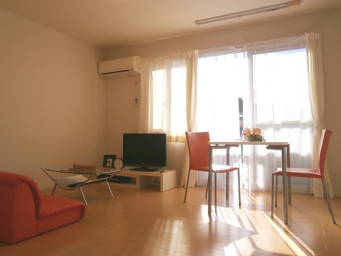 エトワール白沢の居間・リビング|家具家電付 LDK