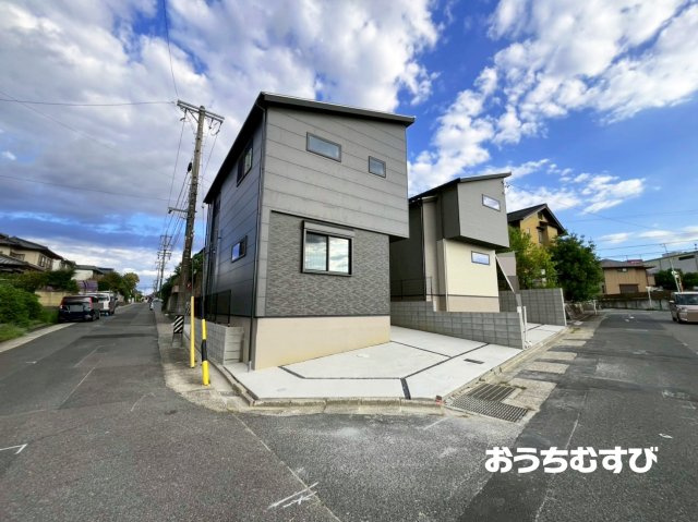 守山区深沢3期(全3棟)の前面道路含む現地写真