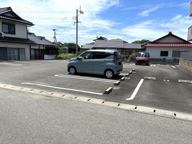 サザンシャトー古城の駐車場