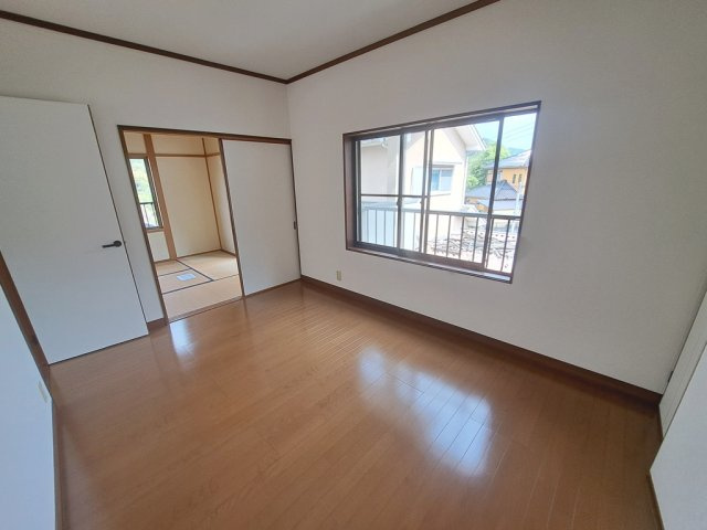 姫路市夢前町菅生澗　　中古戸建の寝室