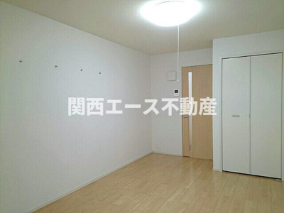 【居間・リビング】 | 巽北ロイヤルヴィラ