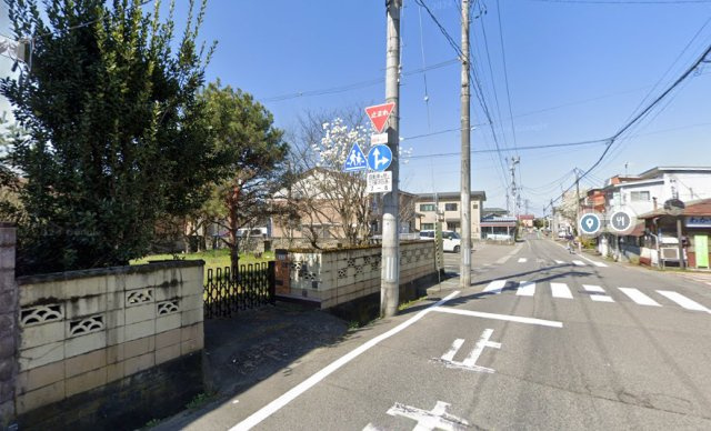 福島県会津若松市日新町の前面道路含む現地写真