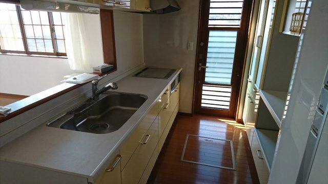 楢葉町戸建住宅のキッチン|きれいなキッチンです