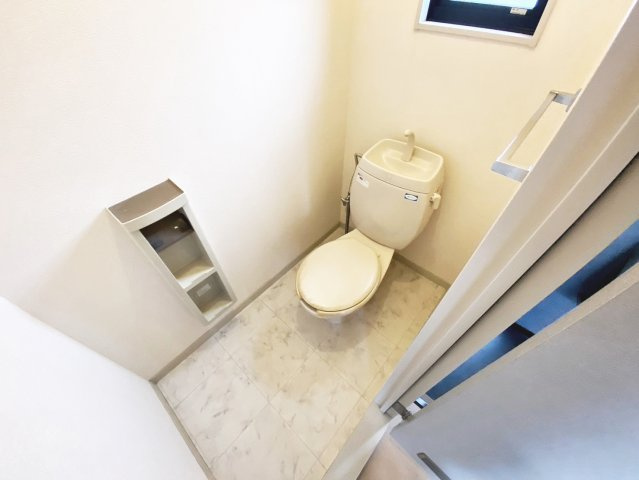ガーデンハウス宝塚B棟のトイレ