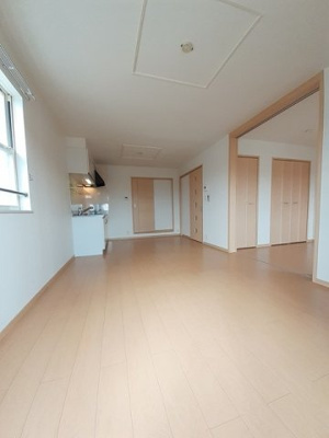 【居間・リビング】 | エクセレント・ベル　Ａ | ゆったりとしたリビングです