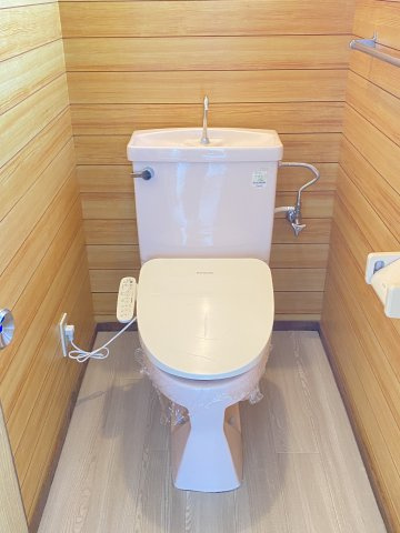 金古曽１丁目戸建のトイレ