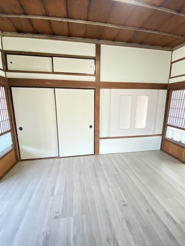 金古曽１丁目戸建の洋室|２階洋室(西側)