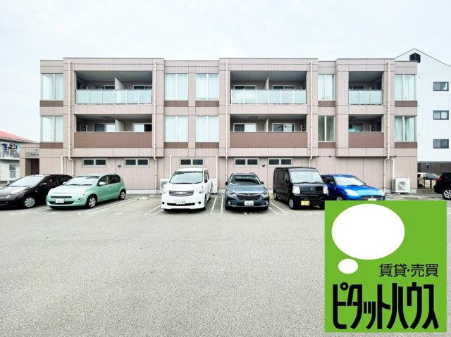 ユニヴァ山城の外観
