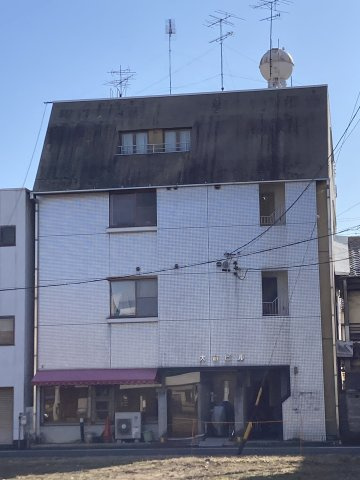 岐阜市北八ツ寺町の一棟マンションの外観