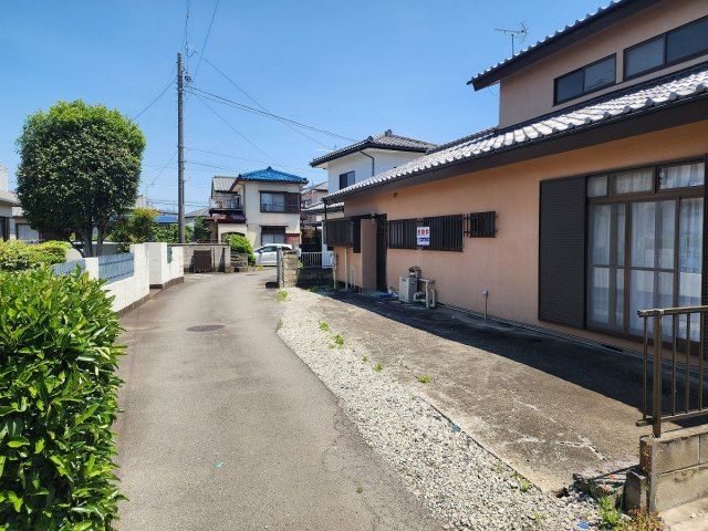 高崎市下中居町売土地の前面道路含む現地写真