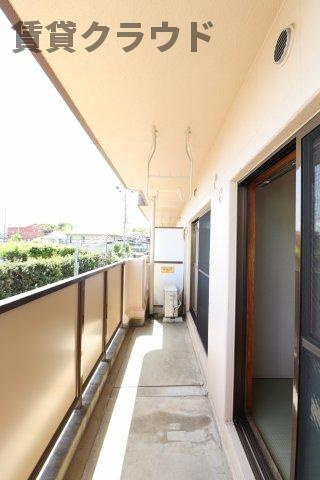 ビューコート学園台のバルコニー|洗濯物もよく乾きそうな明るいバルコニーです！