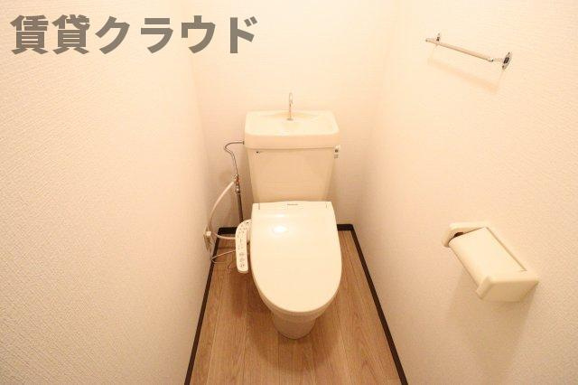 ビューコート学園台のトイレ|駐車場があるので、車を買う予定の方も安心です