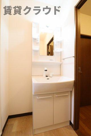 ビューコート学園台の洗面所|忙しい朝には欠かせない洗面所です