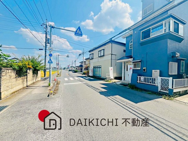 【前面道路含む現地写真】 | 加須市北小浜　中古戸建