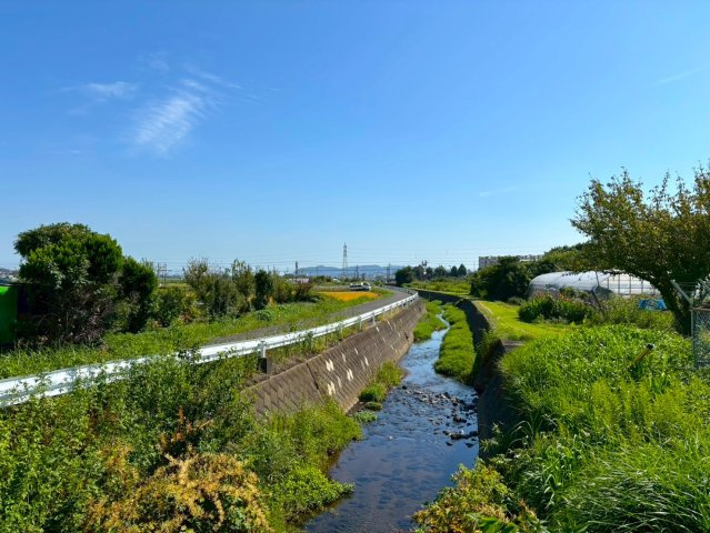 【周辺】 | ◇◆伊勢原市笠窪 中古戸建◆◇ | 周辺には透明度の高い小川が流れています。