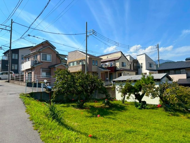 【周辺】 | ◇◆伊勢原市笠窪 中古戸建◆◇ | 東側ひな壇で開放感のある住空間です。