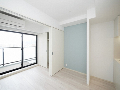 【洋室】 | コンフォリア・リヴ南森町Q | 明るい洋室です
