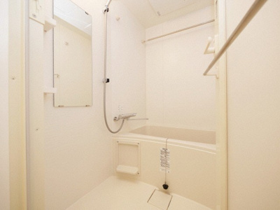 【浴室】 | コンフォリア・リヴ南森町Q | コンパクトで使いやすいお風呂です