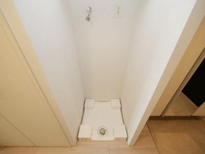 【設備】 | コンフォリア・リヴ南森町Q | 洗濯機置き場です