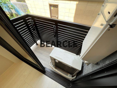 【バルコニー】 | St.Residence伏見稲荷 | お洗濯にも便利なバルコニー付き