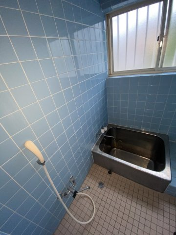 【 売主 】横浜市戸塚区汲沢3丁目　戸建の浴室