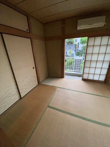 【 売主 】横浜市戸塚区汲沢3丁目　戸建の和室