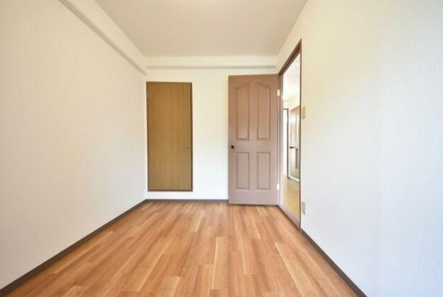 川口市芝塚原２丁目の賃貸マンションの洋室