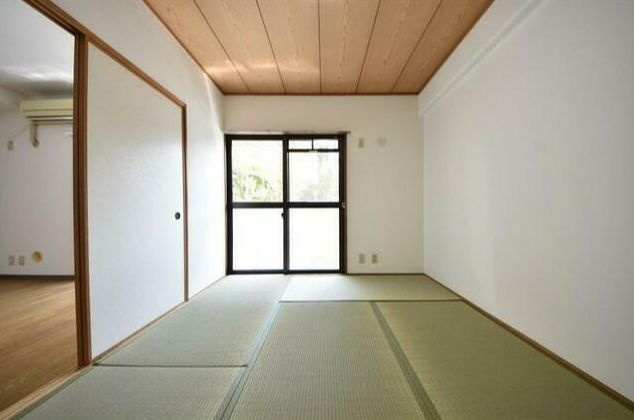 川口市芝塚原２丁目の賃貸マンションの和室