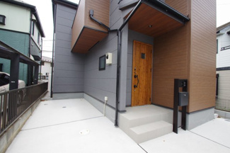 【エントランス】