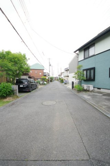 【前面道路含む現地写真】