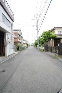 【前面道路含む現地写真】