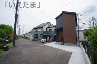 【前面道路含む現地写真】