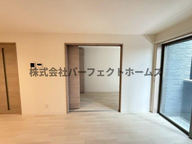 リヴェール長尾の居間・リビング|ゆったり過ごせる居間です