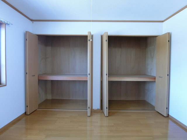 イーストヒルズ　Ⅱ棟の収納