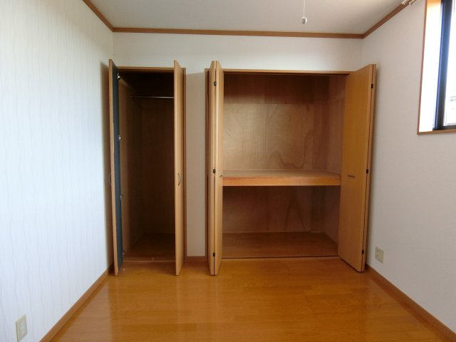 イーストヒルズ　Ⅱ棟の収納