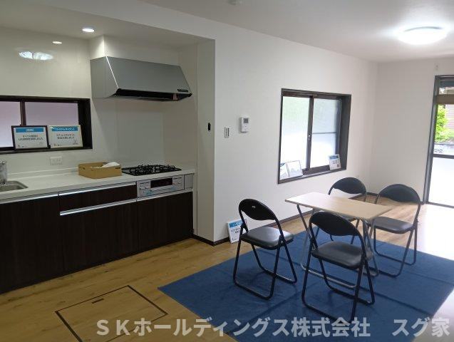 宮津市万年中古戸建の居間・リビング