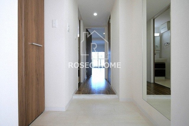 ブルフォルトゥーナ扇町の玄関|同マンション別部屋：参考写真