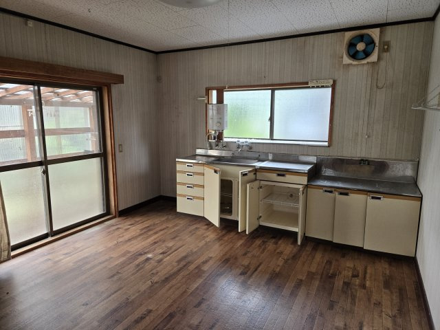 揖斐川町中古のキッチン