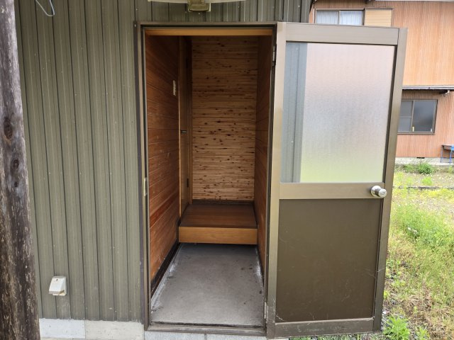 揖斐川町中古の玄関|離れ