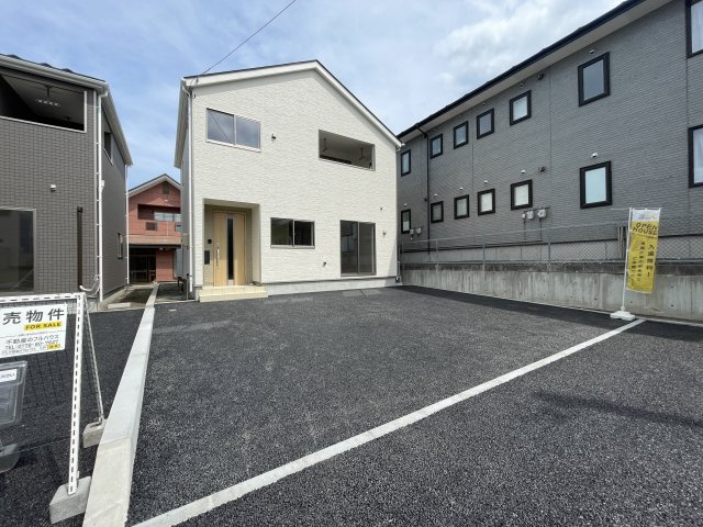 クレイドルガーデン八戸新井田第15の駐車場