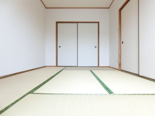 ドミール仲谷1号館の和室|同物件別部屋イメージ写真