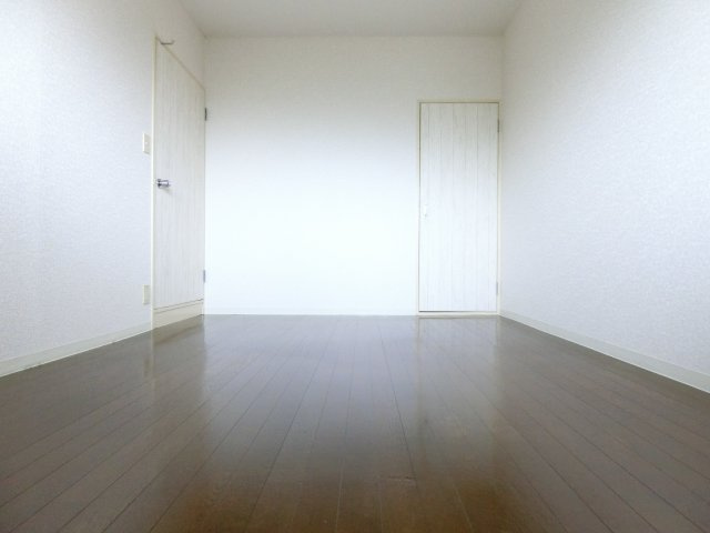 ドミール仲谷1号館の寝室|同物件別部屋イメージ写真