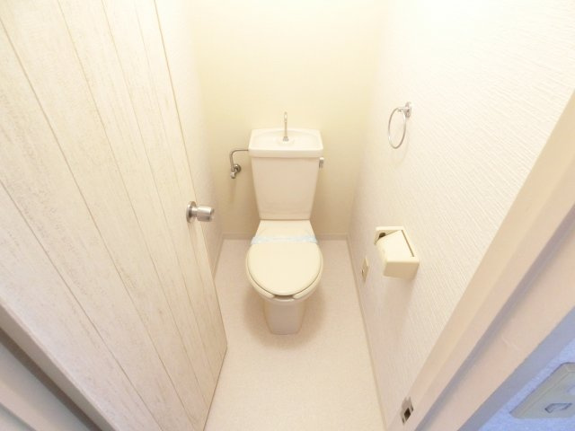 ドミール仲谷1号館のトイレ|同物件別部屋イメージ写真
