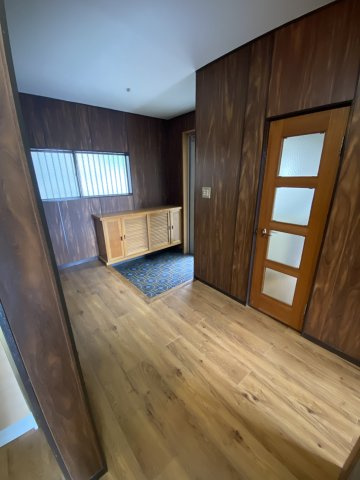 【 売主 】横浜市中区本牧町1丁目　戸建の玄関|1階