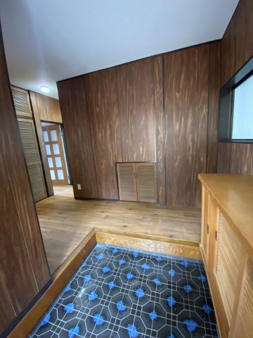 【 売主 】横浜市中区本牧町1丁目　戸建の玄関|1階