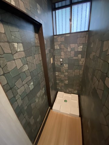 （ご成約済）【 売主 】横浜市中区本牧町1丁目　戸建のランドリースペース|1階