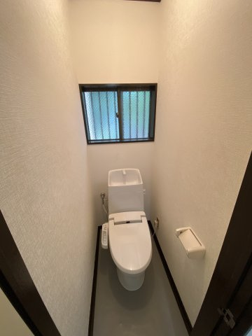 （ご成約済）【 売主 】横浜市中区本牧町1丁目　戸建のトイレ|2階