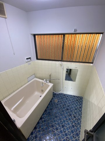 （ご成約済）【 売主 】横浜市中区本牧町1丁目　戸建の浴室|2階