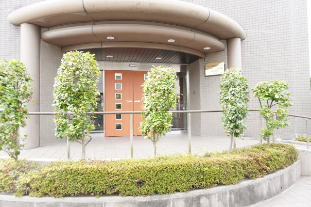 モア・ステージ草加松原のエントランス