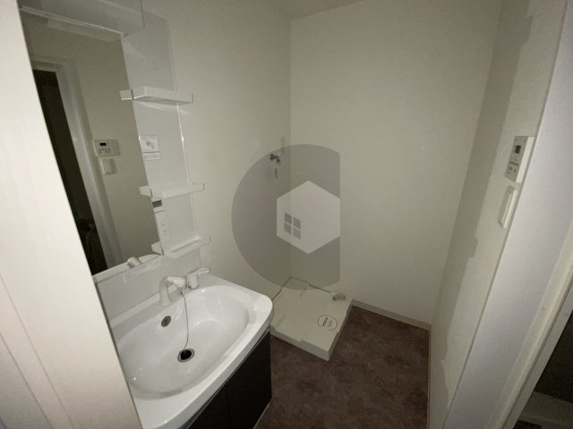 東大阪市衣摺５丁目のハイツの洗面所